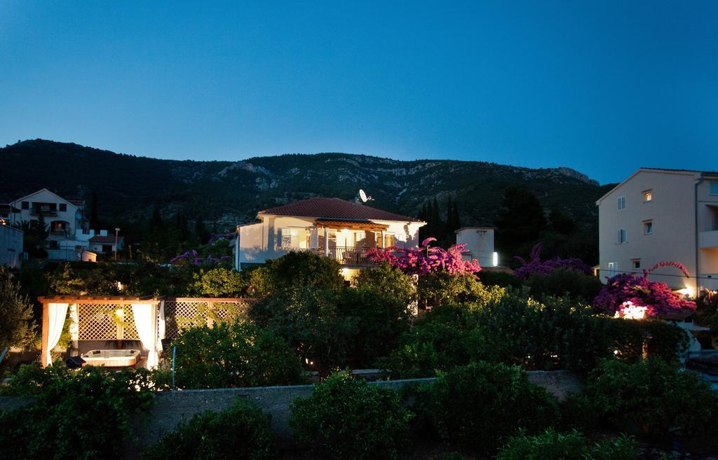 Villa Kamenica 코미자 외부 사진